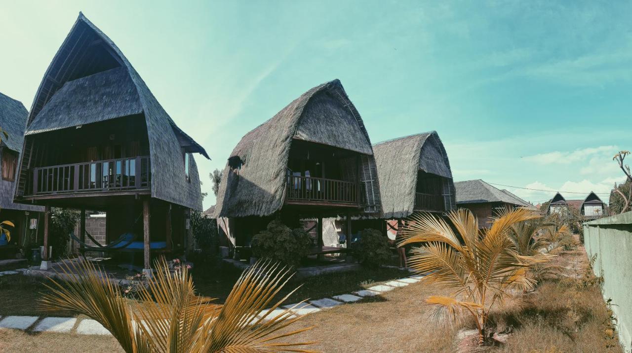 Suka Beach Bungalow Hotel Lembongan Exterior photo